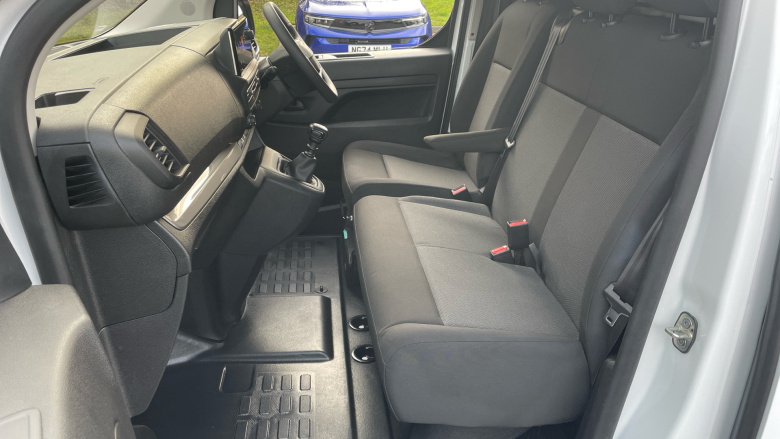 Vauxhall Vivaro L2 Diesel 2.0 Turbo D 145 Prime H1 Van